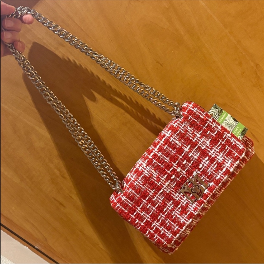 Badgley Mischka Red and White Tweed Shoulder Bag - Picture 5 of 17